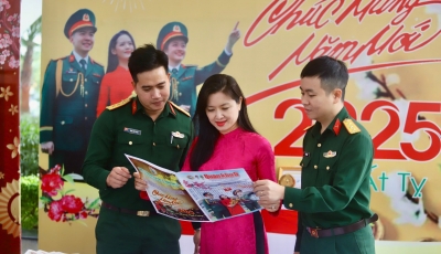 Khai mạc Hội Báo xuân Ất Tỵ 2025 tại Công viên APEC