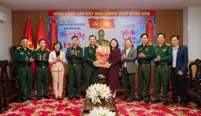 Lãnh đạo quận Hải Châu thăm, chúc Tết các đơn vị quân sự, công an
