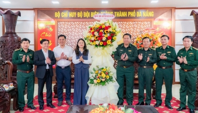 Lãnh đạo quận Hải Châu thăm, chúc mừng các đơn vị nhân Ngày Truyền thống Bộ đội Biên phòng và Ngày Biên phòng toàn dân