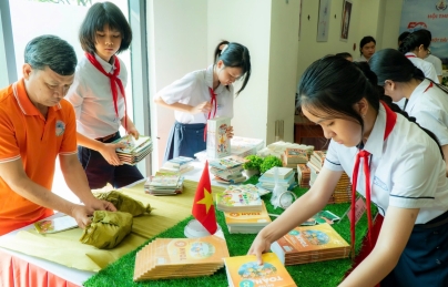 Học sinh quận Hải Châu thoả sức sáng tạo với cuộc thi xếp sách nghệ thuật